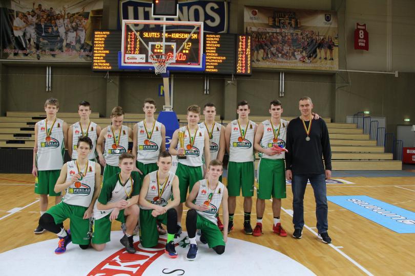 Šilutės sporto mokyklos krepšinio ekipa skinasi kelią į A divizioną