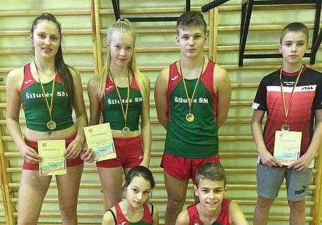 IŠ VAIKŲ LENGVOSIOS ATLETIKOS ČEMPIONATO PARSIVEŽĖ KETURIS MEDALIUS 
