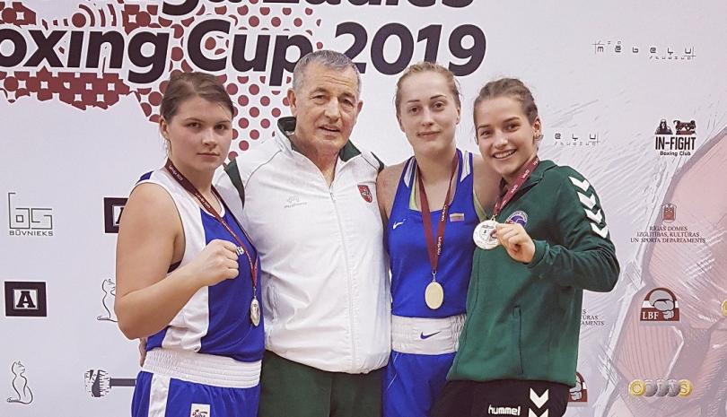 V. Murausko auklėtinės iš Rygoje vykusio bokso turnyro parsivežė čempionių titulus