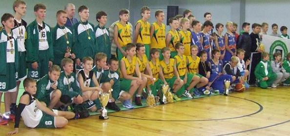 „Šilutės ruduo 2013“ krepšinio turnyre triumfavo šeimininkai