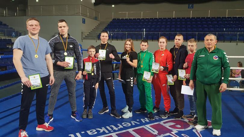 Lietuvos Respublikos rajonų suaugusiųjų ir jaunimo bokso čempionate iškovoti 8 aukso medaliai