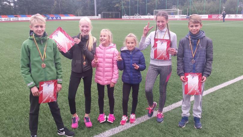 Vaikų lengvosiose pirmenybėse Šilutės sporto mokyklos auklėtinių pasirodymas