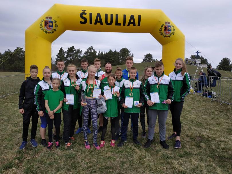 Šilutiškiai iš kroso II etapo varžybų grįžo su visų spalvų medaliais 