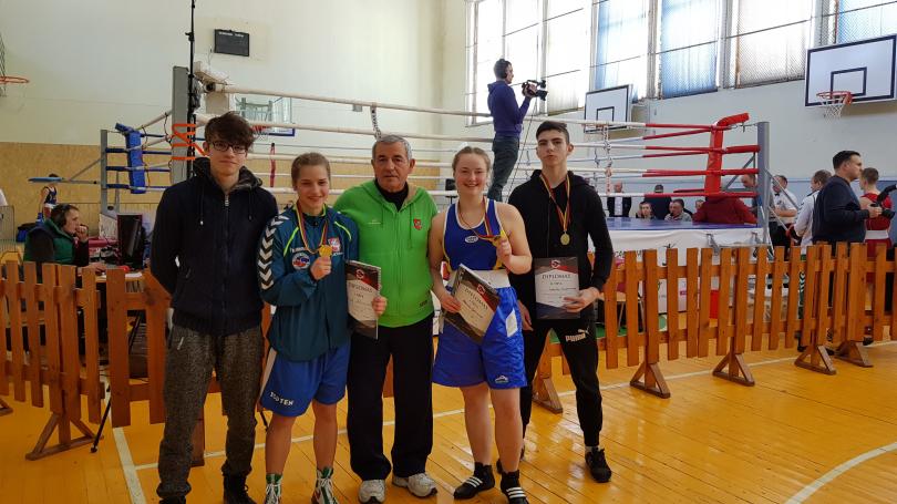 Lietuvos jaunimo bokso čempionate tarp geriausių ir dvi šilutiškės