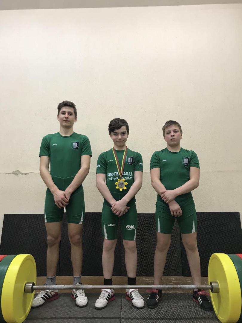 IŠ 15-MEČIŲ LIETUVOS SUNKIOSIOS ATLETIKOS ČEMPIONATO PARSIVEŽTAS SIDABRAS