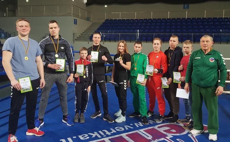 Lietuvos Respublikos rajonų suaugusiųjų ir jaunimo bokso čempionate iškovoti 8 aukso medaliai