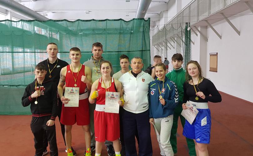 Šilutiškiai boksininkai iš Lietuvos rajonų bokso čempionato grįžo su aštuoniais aukso medaliais