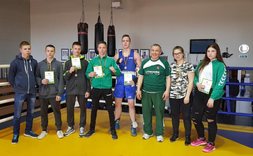 Iš Lietuvos rajono jaunių bokso čempionato parvežta 6 medaliai