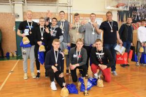 Šilutės sporto mokyklos krepšininkai iškovojo bronzą 