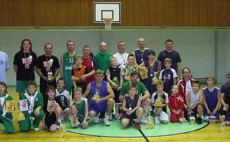 Sporto mokyklos šeimų turnyras „Kalėda 2012“
