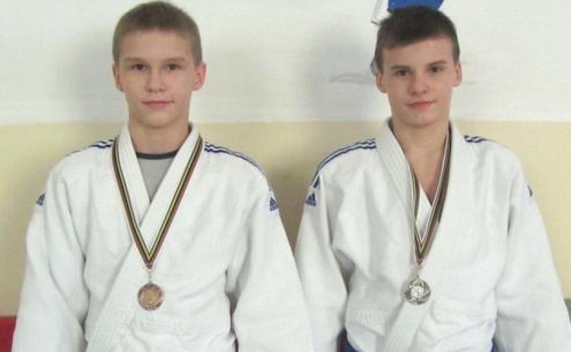 Broliai Sagalec iš tarptautinio dziudo turnyro parsivežė medalius