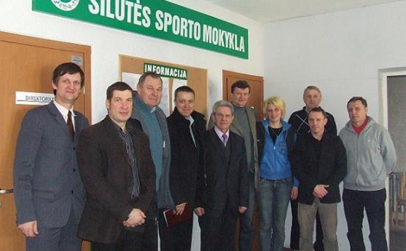 Vladas Garastas aplankė ir mūsų sporto mokyklą